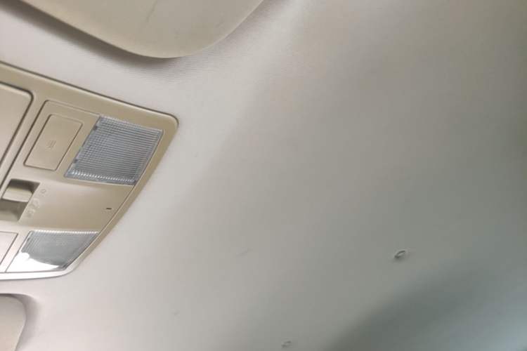 Used Haima Fumei 2014 M5 1.6L Manual Elite Model Headliner