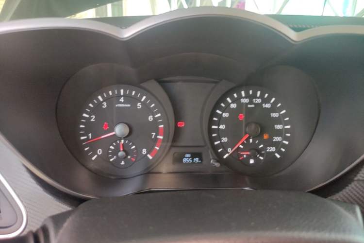 Used Haima Fumei 2014 M5 1.6L Manual Elite Model Instrument Cluster