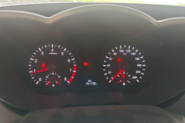 Used Haima Fumei 2014 M5 1.6L Manual Elite Model Instrument Cluster