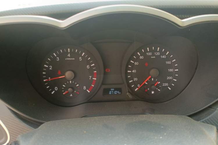 Used Haima Fumei 2014 M5 1.6L Manual Elite Model Instrument Cluster