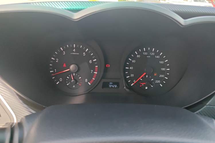 Used Haima Fumei 2014 M5 1.6L Manual Elite Model Instrument Cluster