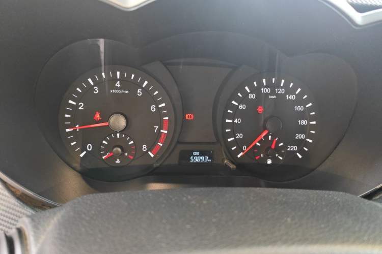 Used Haima Fumei 2014 M5 1.6L Manual Fashion Edition Instrument Cluster