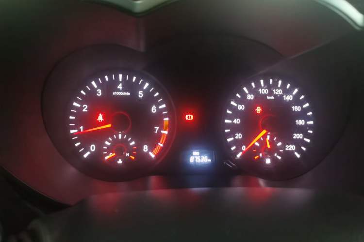 Used Haima Fumei 2014 M5 1.6L Manual Standard Model Instrument Cluster