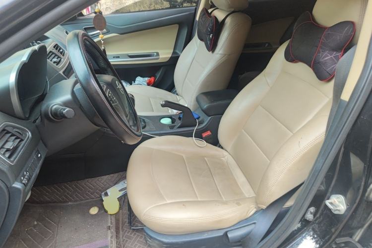 Used Haima Fumei 2014 M5 1.6L Manual Elite Model Left Front Seat