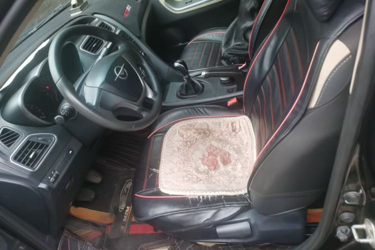 Used Haima Fumei 2014 M5 1.6L Manual Standard Model Left Front Seat