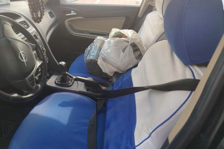 Used Haima Fumei 2014 M5 1.6L Manual Elite Model Left Front Seat