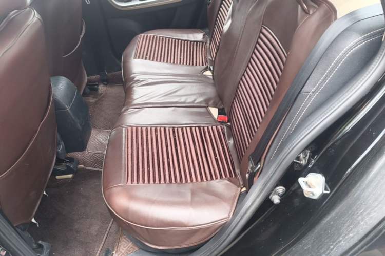 Used Haima Fumei 2014 M5 1.6L Automatic Elite Model Left Rear Seat