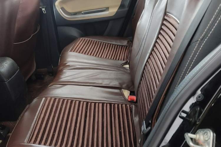 Used Haima Fumei 2014 M5 1.6L Automatic Elite Model Left Rear Seat