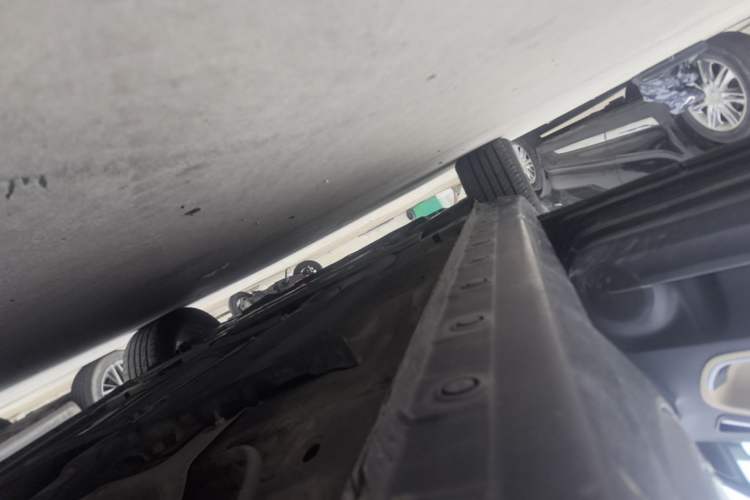 Used Haima Fumei 2014 M5 1.6L Manual Elite Model Left Side Sill
