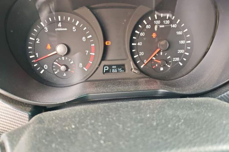 Used Haima Fumei 2014 M5 1.6L Automatic Elite Model Odometer Close Up