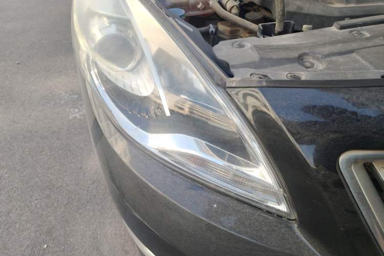 Used Haima Fumei 2014 M5 1.6L Manual Elite Model Right Front Headlight