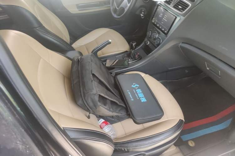 Used Haima Fumei 2014 M5 1.6L Manual Elite Model Right Front Seat