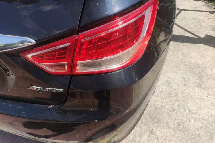 Used Haima Fumei 2014 M5 1.6L Manual Elite Model Right Rear Taillight