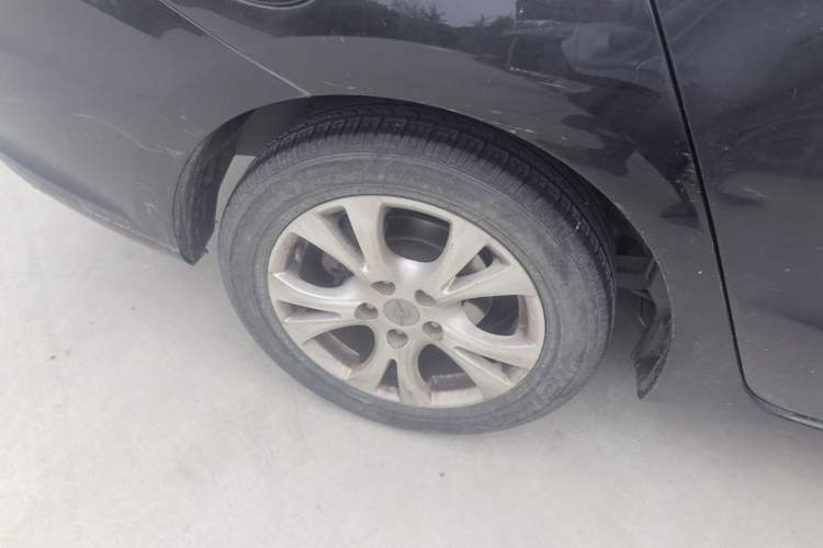 Used Haima Fumei 2014 M5 1.6L Manual Elite Model Right Rear Wheel Hub