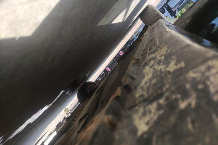 Used Haima Fumei 2014 M5 1.6L Manual Elite Model Right Side Sill