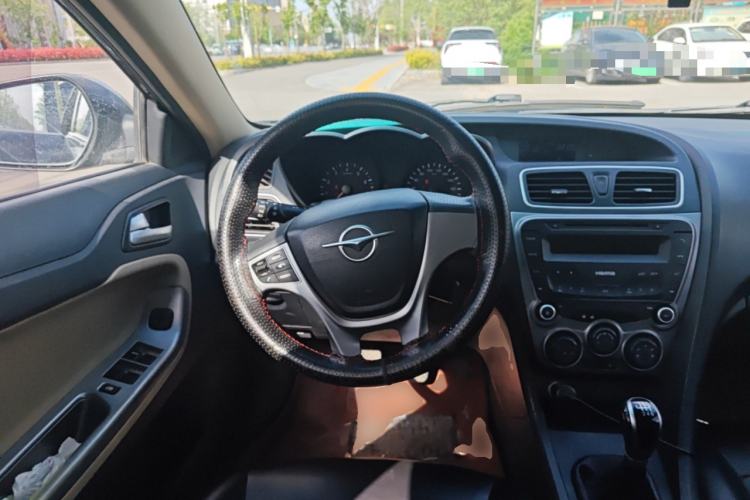 Used Haima Fumei 2014 M5 1.6L Manual Elite Model Steering Wheel