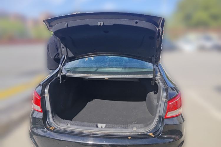Used Haima Fumei 2014 M5 1.6L Manual Elite Model Trunk