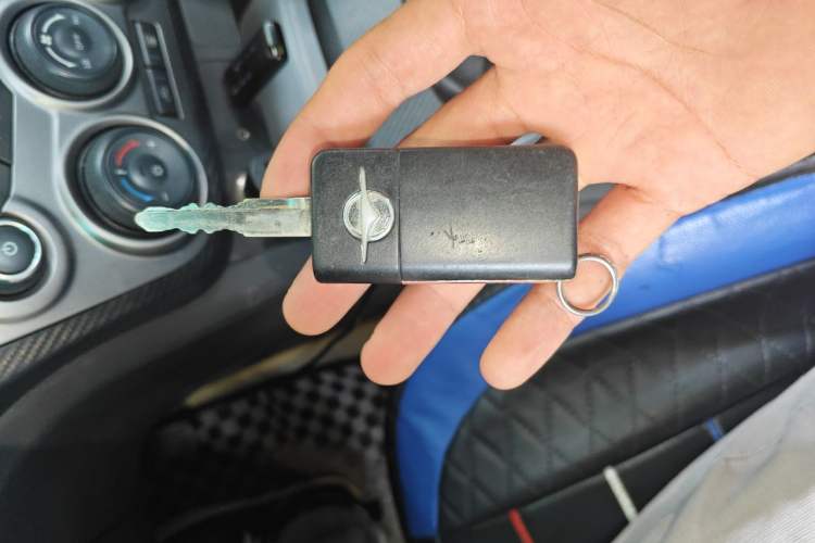 Used Haima Fumei 2014 M5 1.6L Manual Fashion Edition Vehicle Key