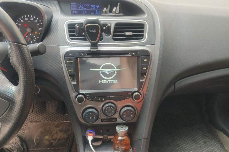 Used Haima Fumei 2014 M5 1.6L Manual Elite Model Audio And AC Panel