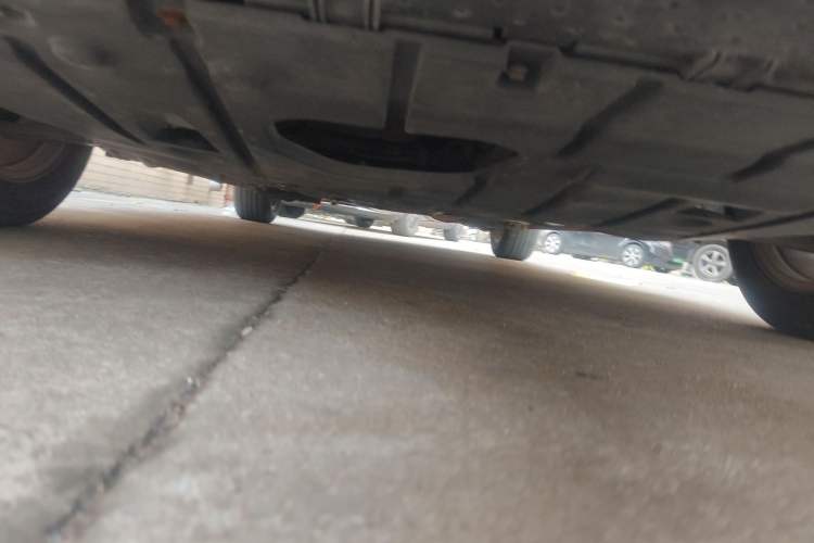 Used Haima Fumei 2014 M5 1.6L Manual Elite Model Chassis Front