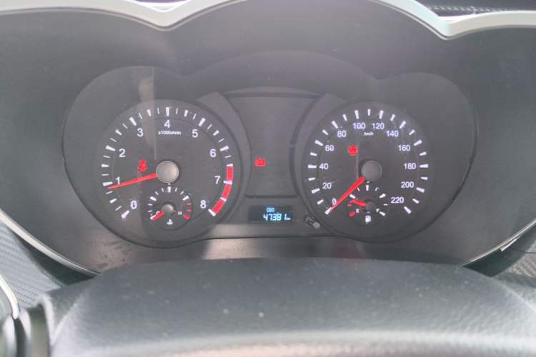 Used Haima Fumei 2014 M5 1.6L Manual Standard Model Instrument Cluster