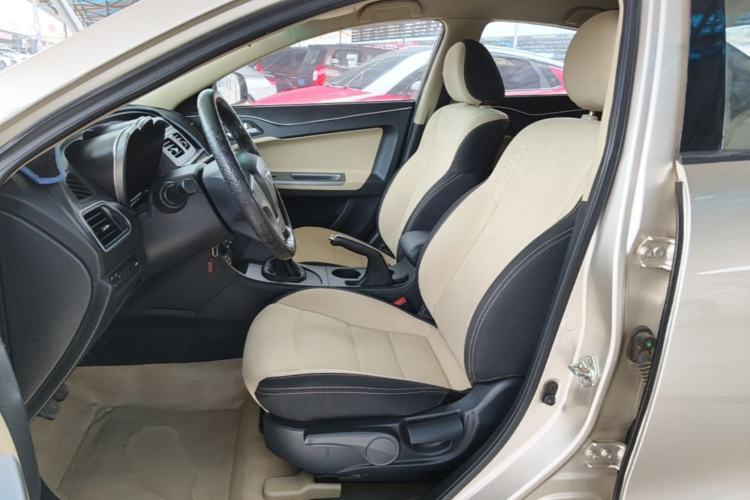 Used Haima Fumei 2014 M5 1.6L Manual Standard Model Left Front Seat