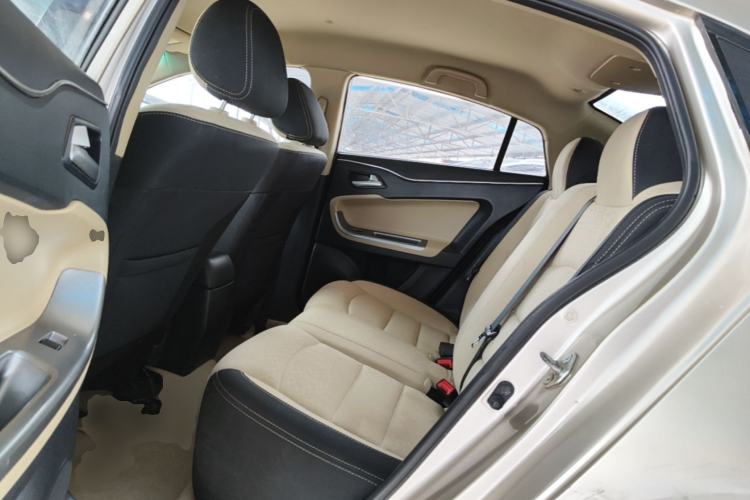 Used Haima Fumei 2014 M5 1.6L Manual Standard Model Left Rear Seat