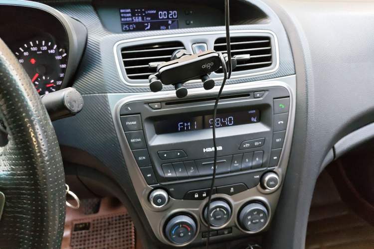 Used Haima Fumei 2014 M5 1.6L Manual Elite Model Audio And AC Panel