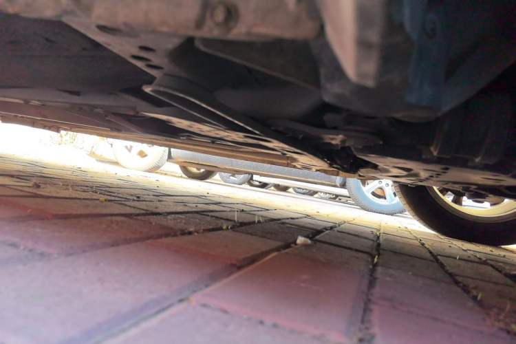 Used Haima Fumei 2014 M5 1.6L Manual Elite Model Chassis Front Right