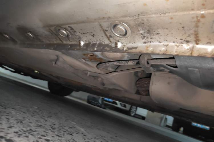Used Haima Fumei 2014 M5 1.6L Manual Elite Model Chassis Rear Left