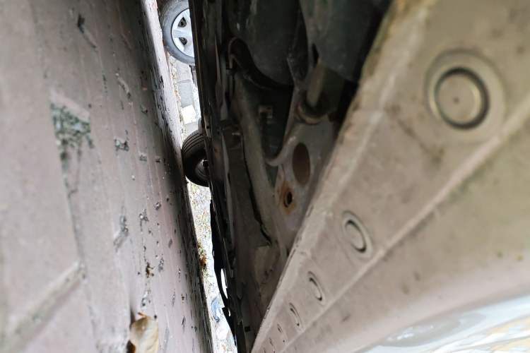 Used Haima Fumei 2014 M5 1.6L Manual Elite Model Chassis Rear Right
