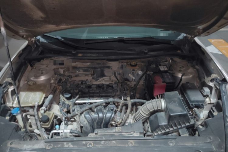 Used Haima Fumei 2014 M5 1.6L Manual Elite Model Engine Bay