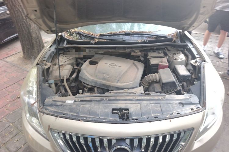 Used Haima Fumei 2014 M5 1.6L Manual Elite Model Engine Bay