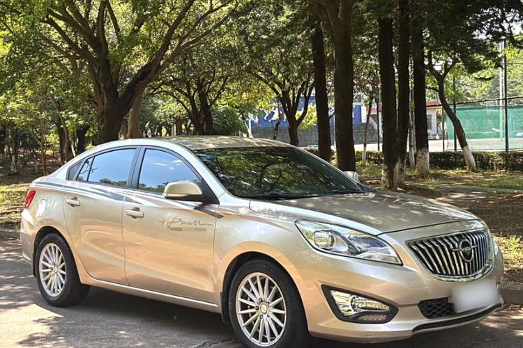 Used Haima Fumei 2014 M5 1.6L Automatic Elite Model Exterior 3