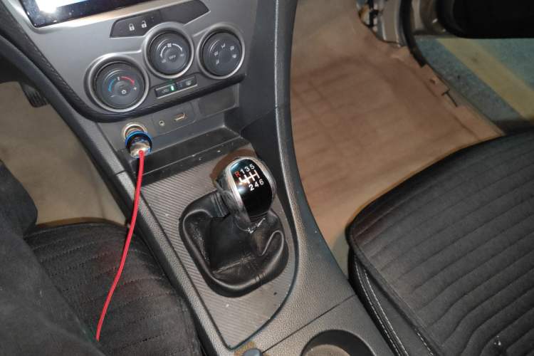 Used Haima Fumei 2014 M5 1.6L Manual Elite Model Gear Lever