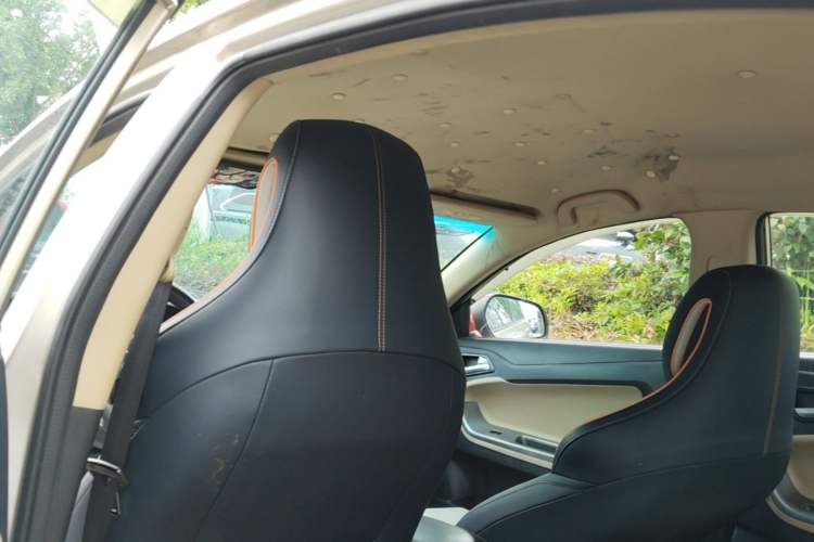 Used Haima Fumei 2014 Sedan 1.6L Manual Fashion Edition Headliner