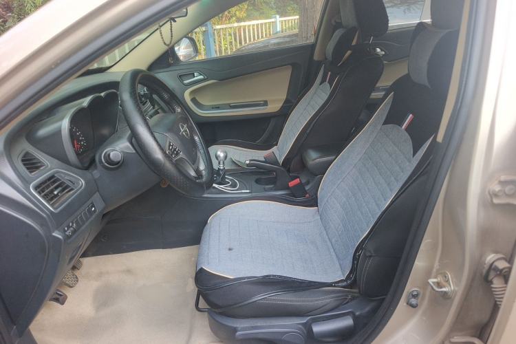 Used Haima Fumei 2014 M5 1.6L Manual Elite Model Left Front Seat