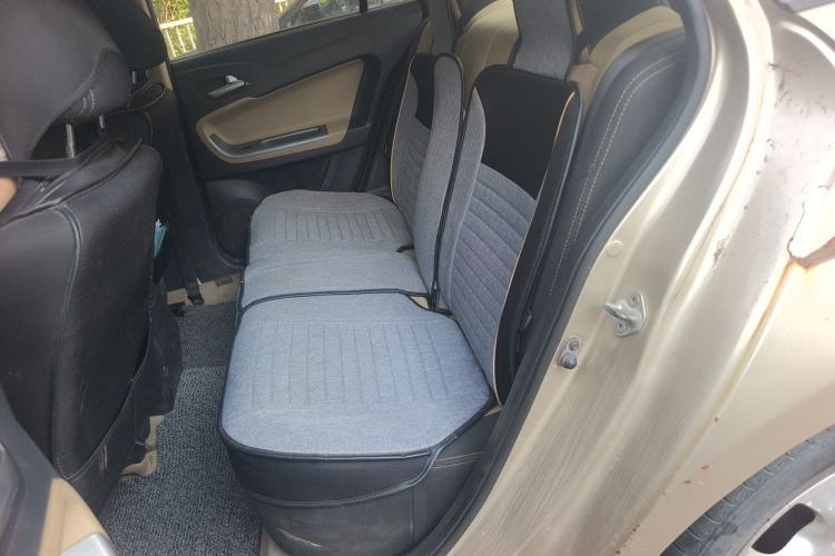Used Haima Fumei 2014 M5 1.6L Manual Elite Model Left Rear Seat