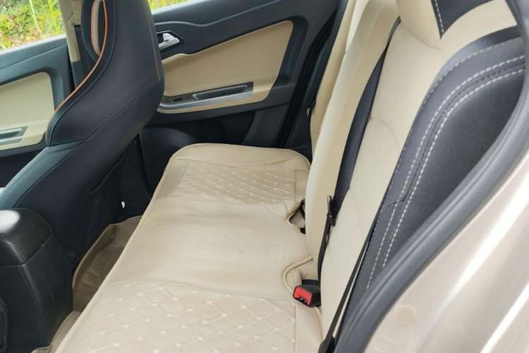 Used Haima Fumei 2014 Sedan 1.6L Manual Fashion Edition Left Rear Seat