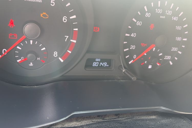 Used Haima Fumei 2014 M5 1.6L Manual Fashion Edition Odometer Close Up