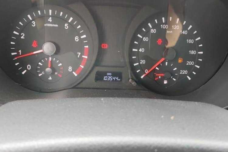 Used Haima Fumei 2014 Sedan 1.6L Manual Fashion Edition Odometer Close Up