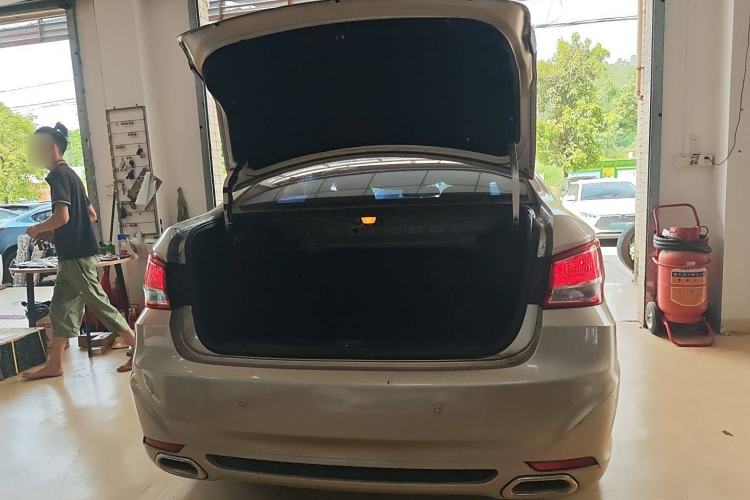 Used Haima Fumei 2014 M5 1.6L Automatic Elite Model Trunk