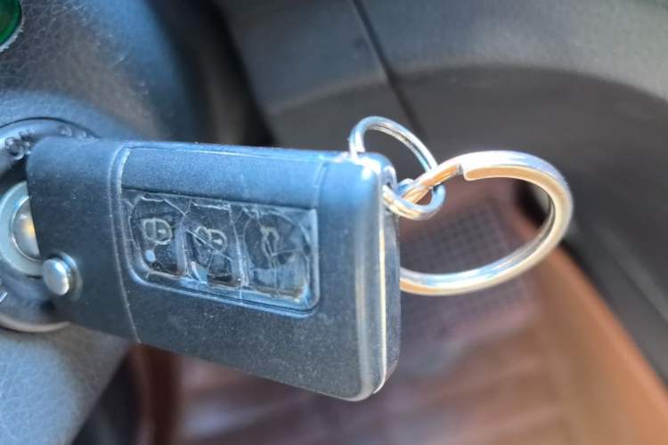 Used Haima Fumei 2014 M5 1.6L Manual Elite Model Vehicle Key