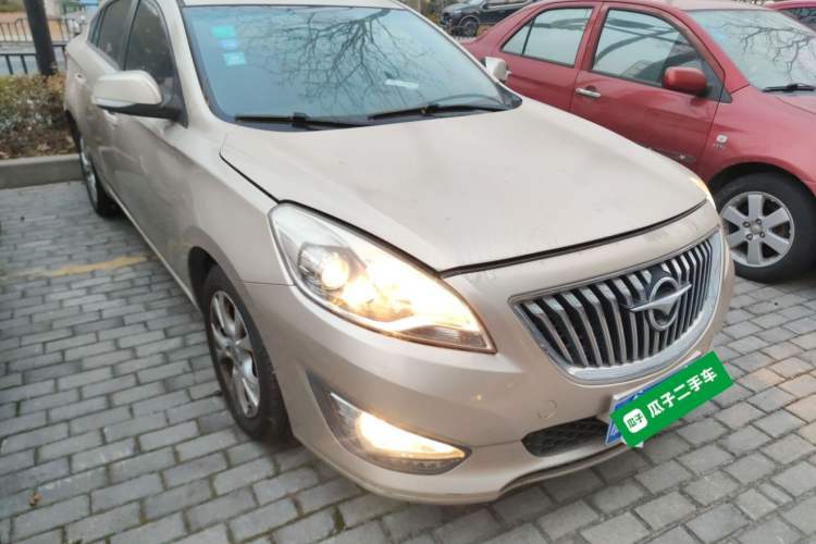 Used Haima Fumei 2014 M5 1.6L Manual Fashion Edition Front Right 45 Deg