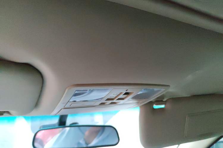 Used Haima Fumei 2014 M5 1.6L Manual Fashion Edition Headliner