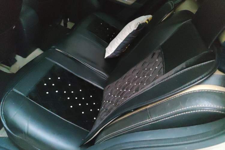 Used Haima Fumei 2014 M5 1.6L Manual Fashion Edition Left Rear Seat