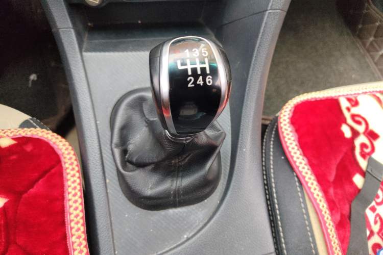 Used Haima Fumei 2014 M5 1.6L Manual Standard Model Gear Lever