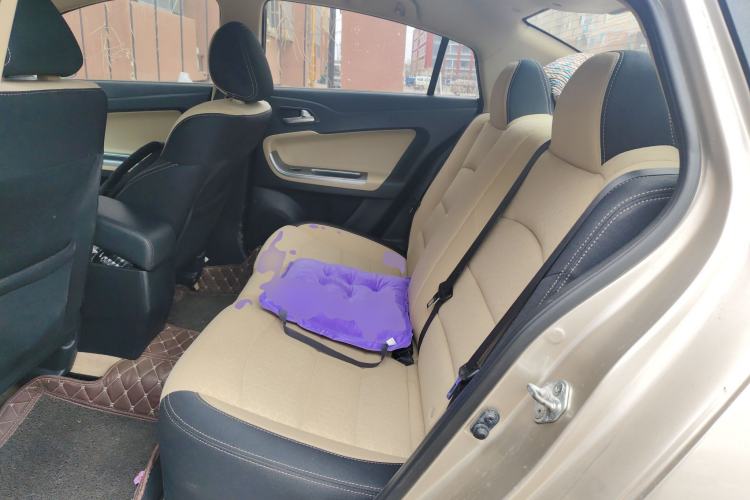 Used Haima Fumei 2014 M5 1.6L Manual Standard Model Left Rear Seat
