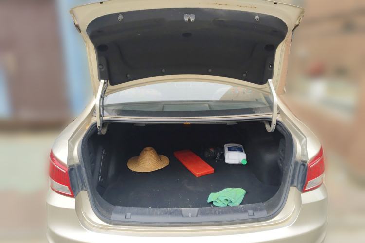 Used Haima Fumei 2014 M5 1.6L Manual Standard Model Trunk