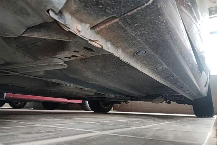 Used Haima Fumei 2014 M5 1.6L Manual Elite Model Chassis Front Left
